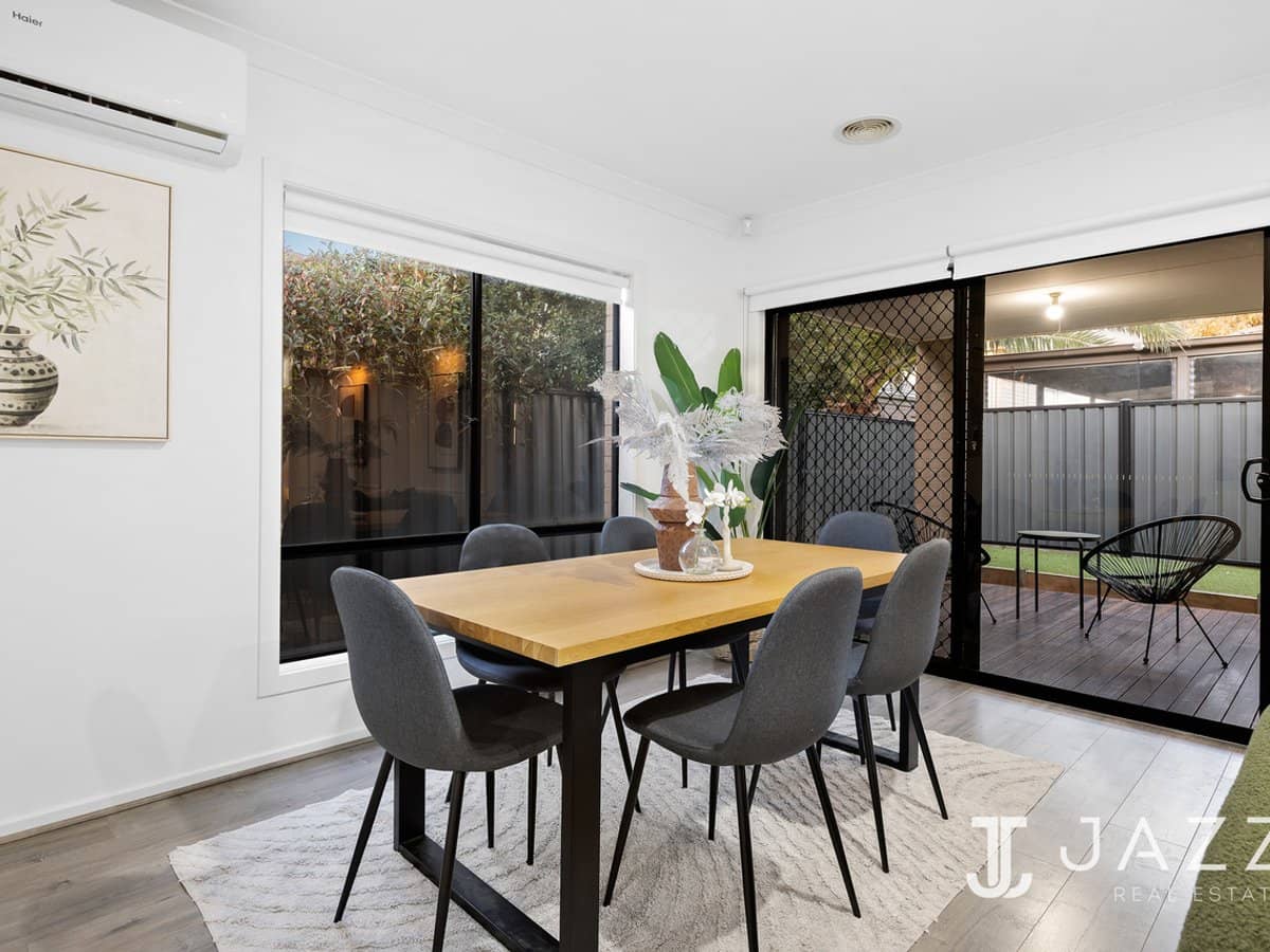 2 Shirley Court, POINT COOK - Thumbnail 9