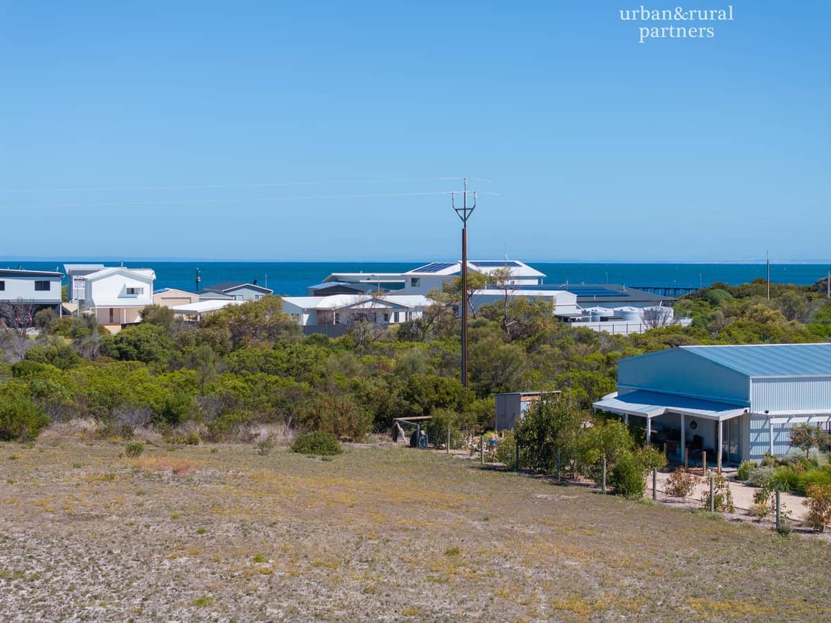 6 Peregrine Drive, MARION BAY - Thumbnail 6