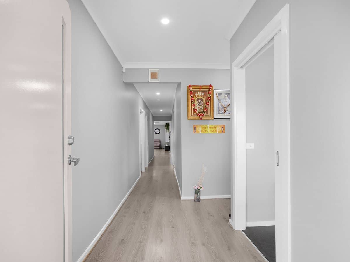 19 Blackberry Street, MANOR LAKES - Thumbnail 3