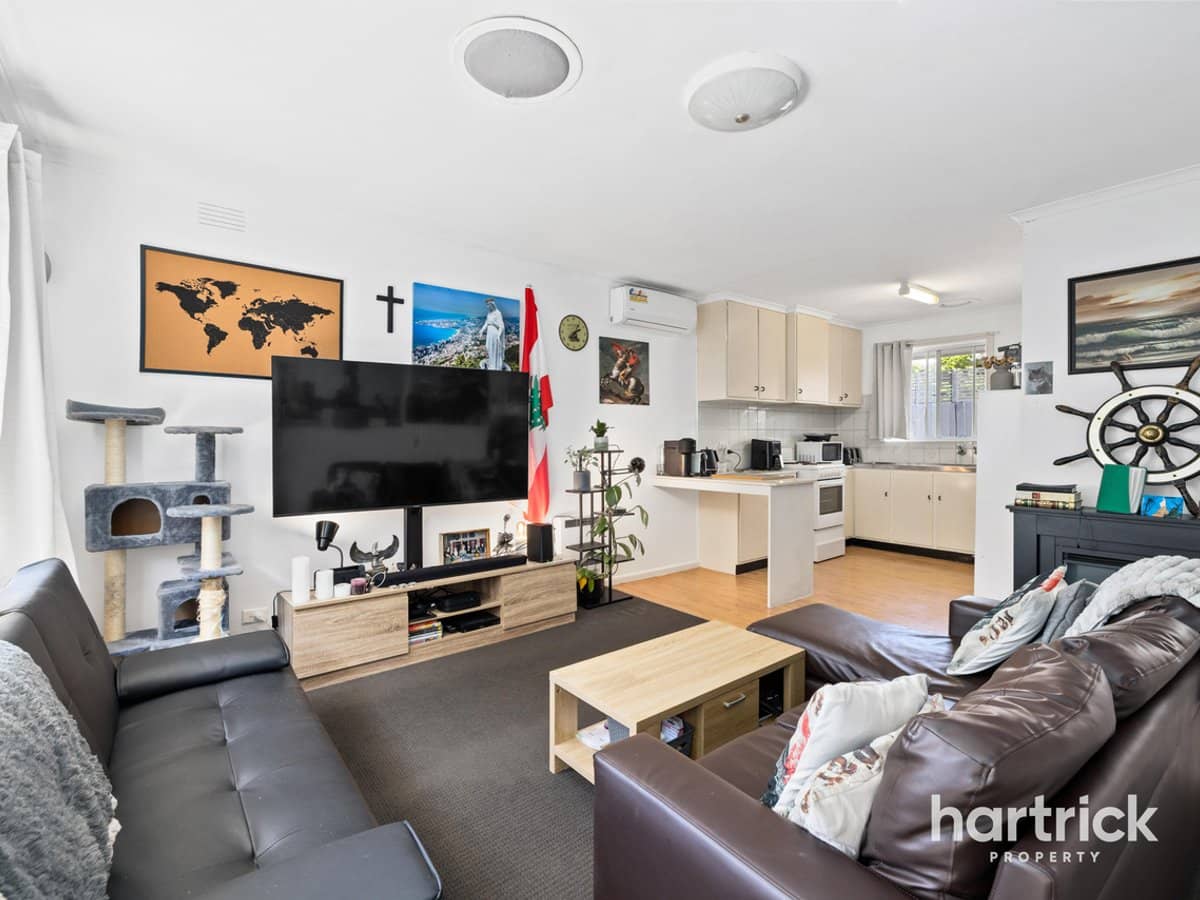 42 Bay Street, MORDIALLOC - Thumbnail 3