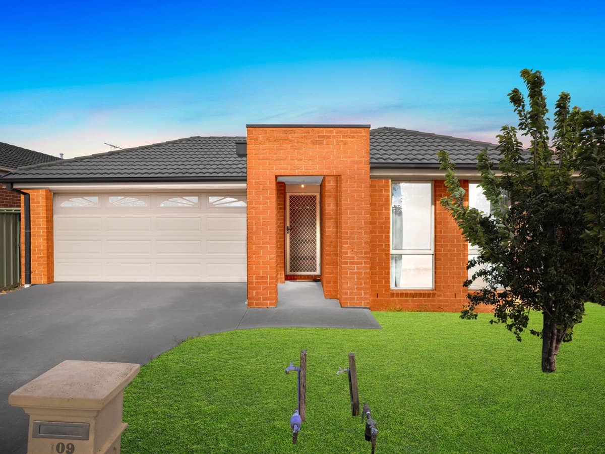 109 Haines Drive, WYNDHAM VALE - Thumbnail 2