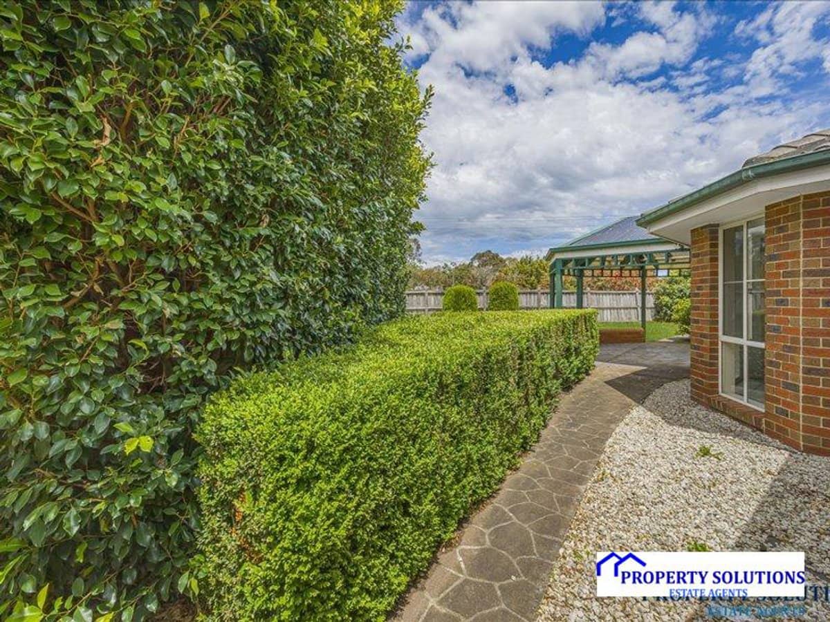13 Treetop Court, NARRE WARREN SOUTH - Thumbnail 15