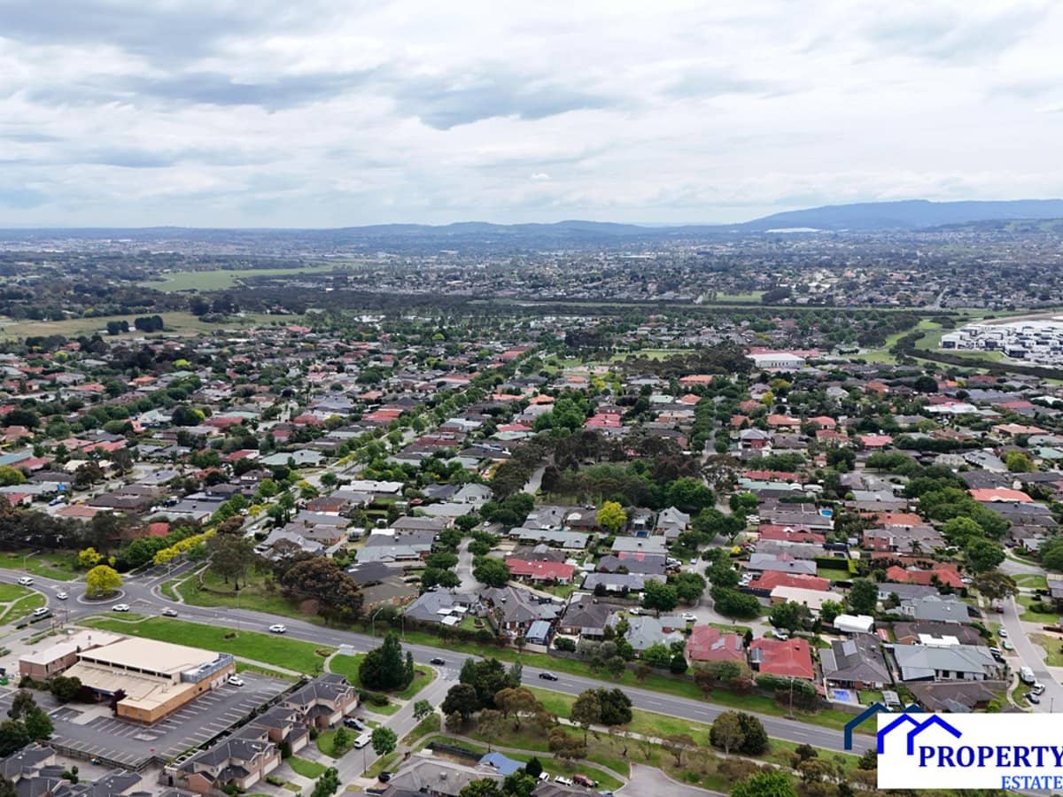 13 Treetop Court, NARRE WARREN SOUTH - Thumbnail 21