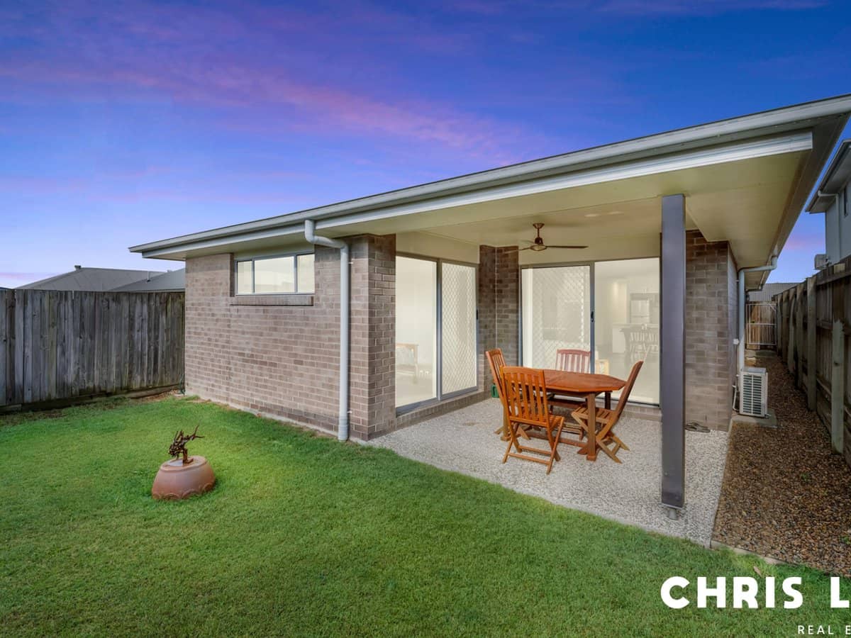 23 Sunstone Court, LOGAN RESERVE - Thumbnail 2