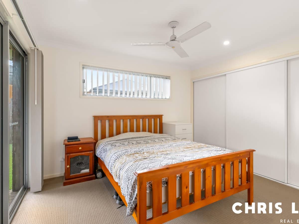 23 Sunstone Court, LOGAN RESERVE - Thumbnail 5