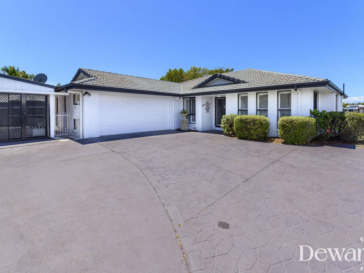 15 Bowsprit Crescent, BANKSIA BEACH - Thumbnail 6