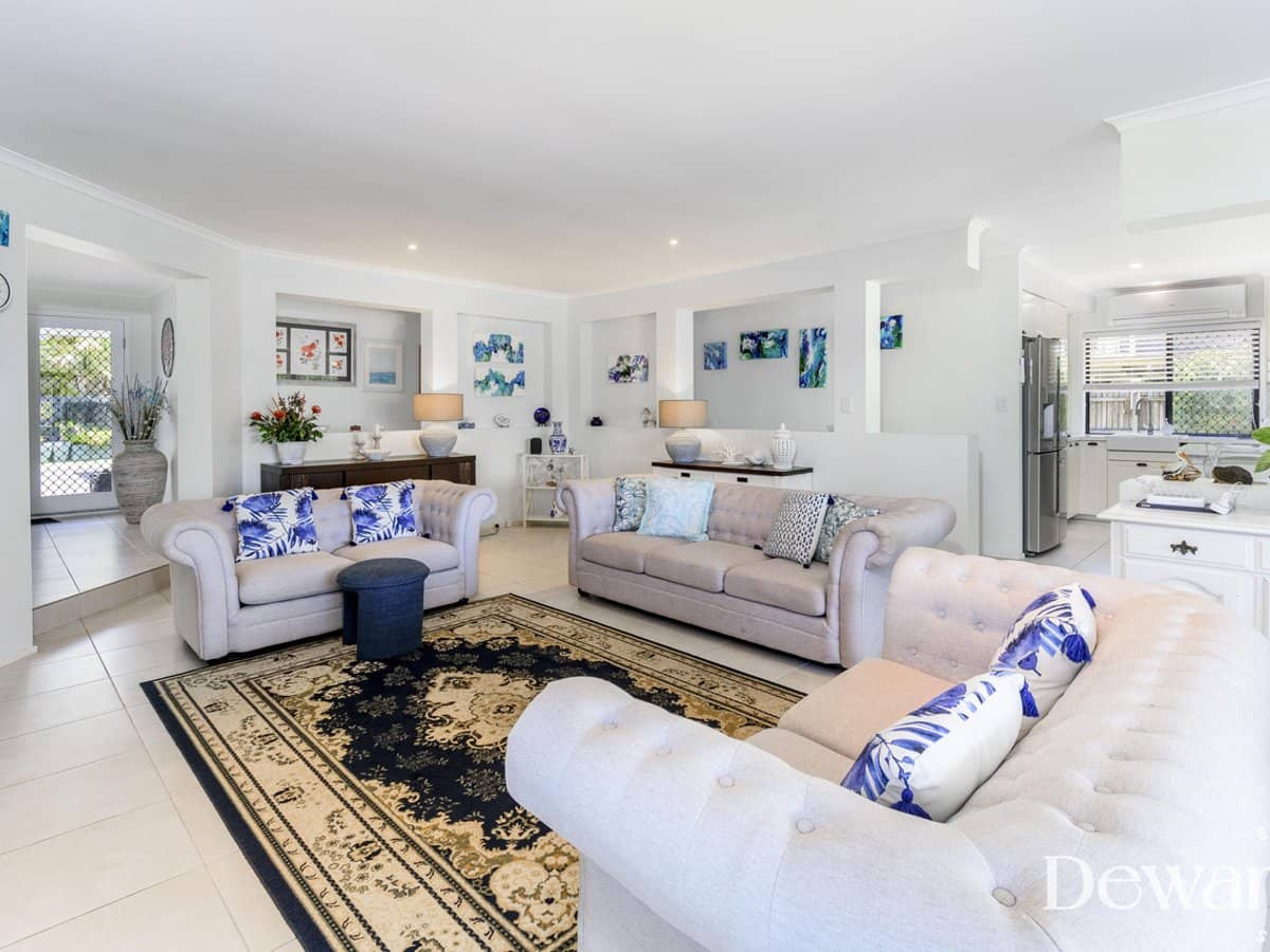 15 Bowsprit Crescent, BANKSIA BEACH - Thumbnail 10