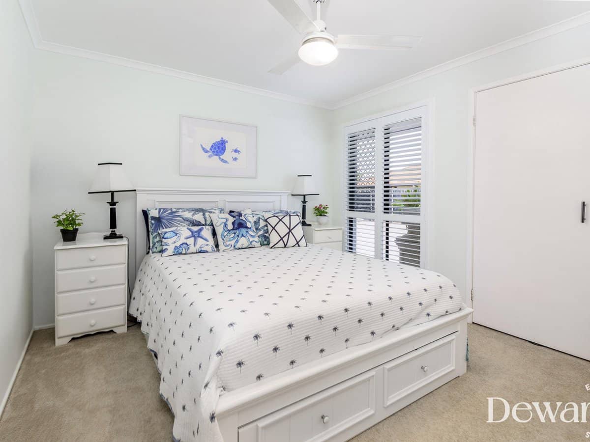 15 Bowsprit Crescent, BANKSIA BEACH - Thumbnail 21