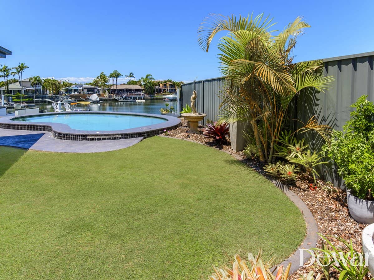 15 Bowsprit Crescent, BANKSIA BEACH - Thumbnail 25