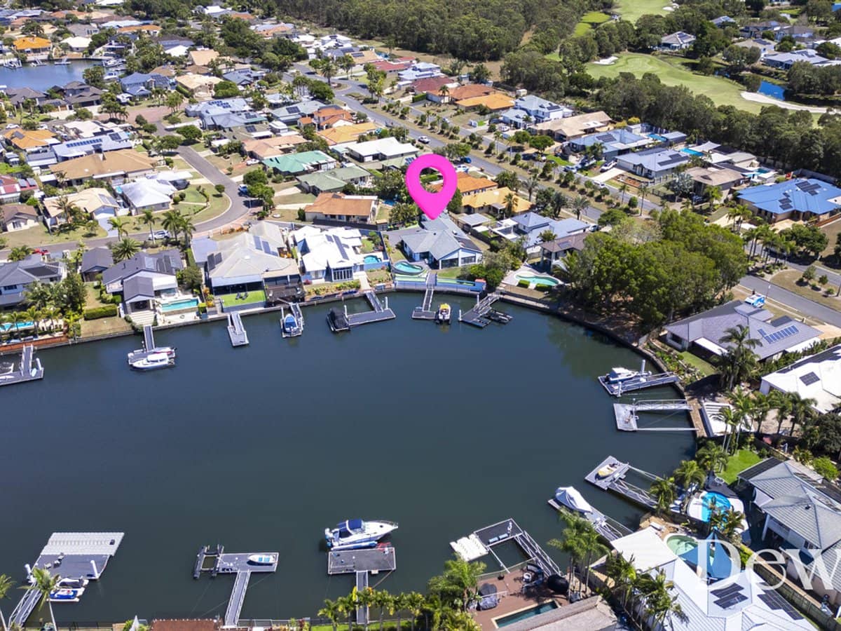 15 Bowsprit Crescent, BANKSIA BEACH - Thumbnail 34