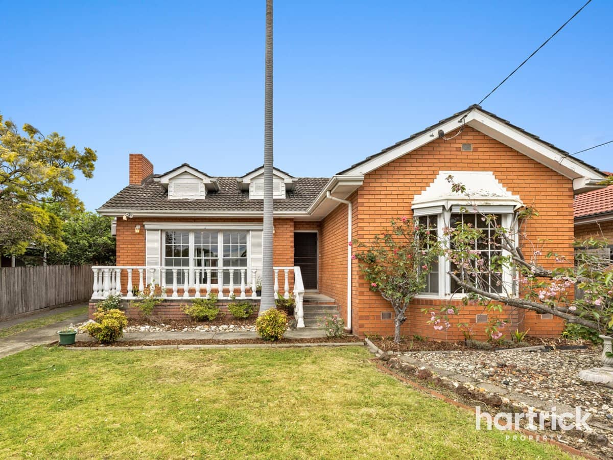 72 Gowrie Street, BENTLEIGH EAST - Thumbnail 2