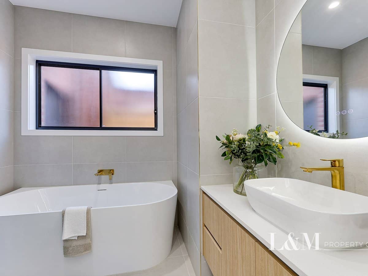 64 Palm Circuit, BEVERIDGE - Thumbnail 9