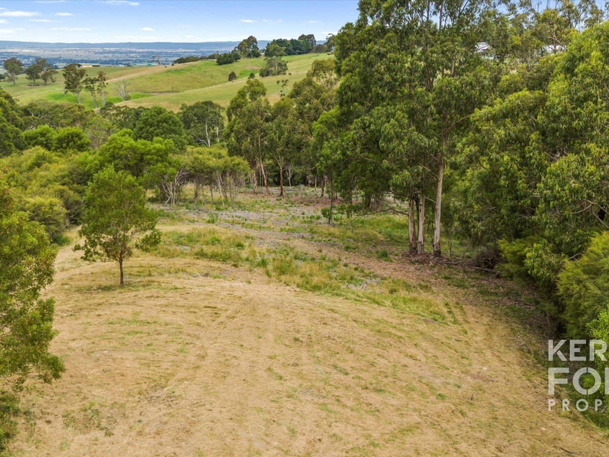 60 Cowies Road, TYERS - Thumbnail 2