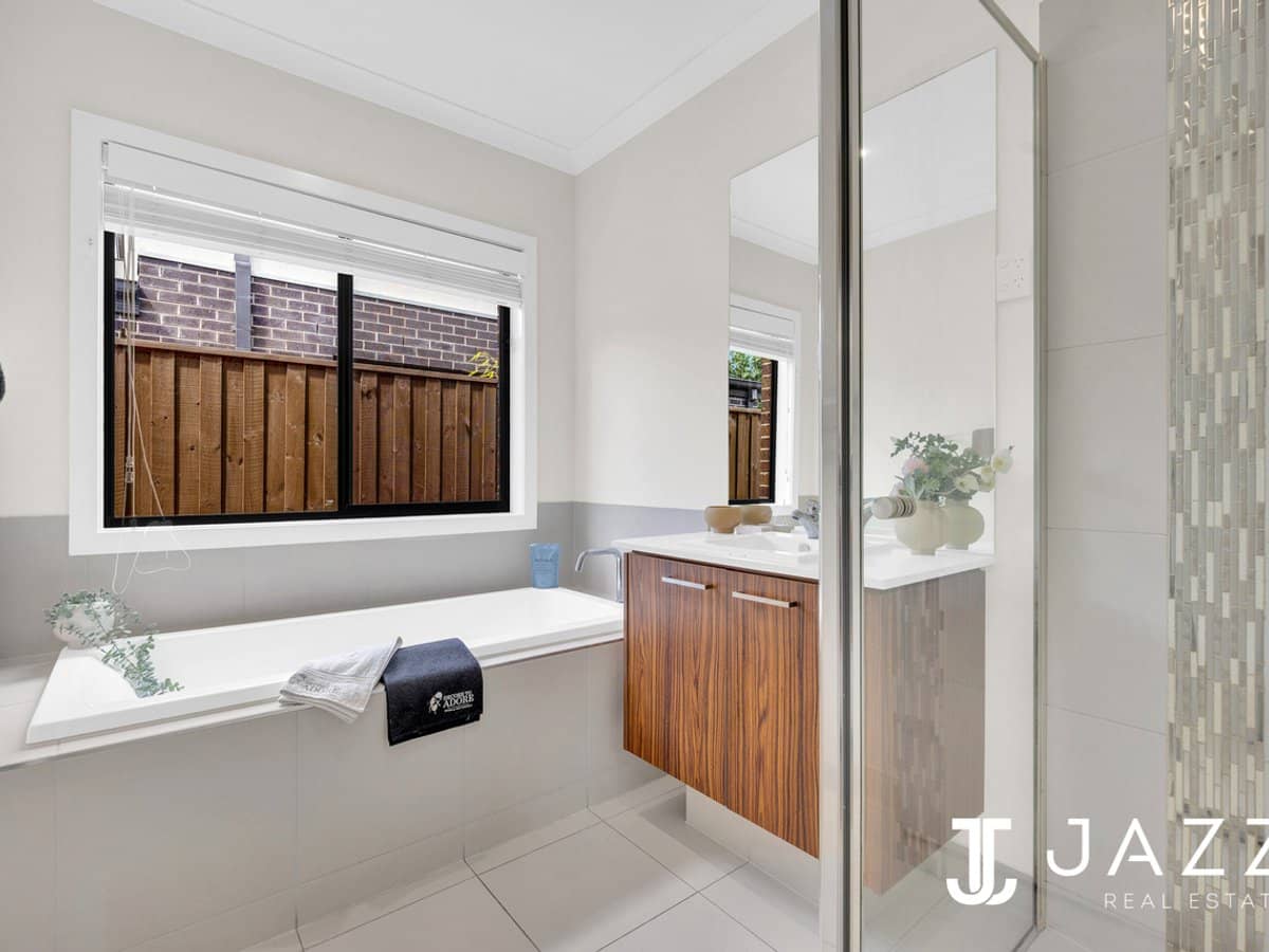 3 Heatherbell Avenue, POINT COOK - Thumbnail 19