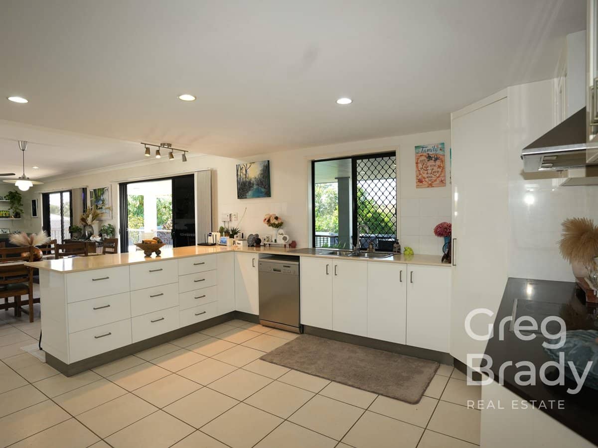 43 Hackett Court, CAMPWIN BEACH - Thumbnail 5