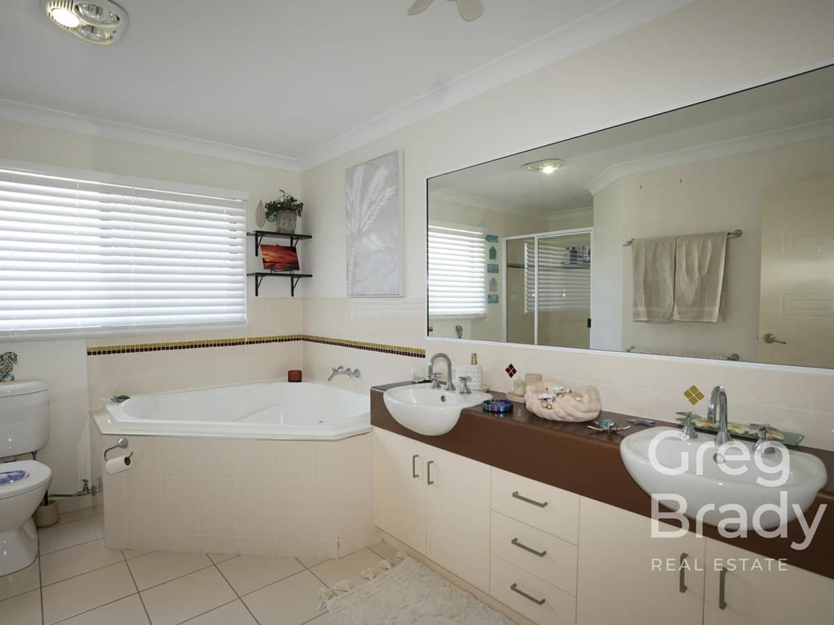 43 Hackett Court, CAMPWIN BEACH - Thumbnail 17