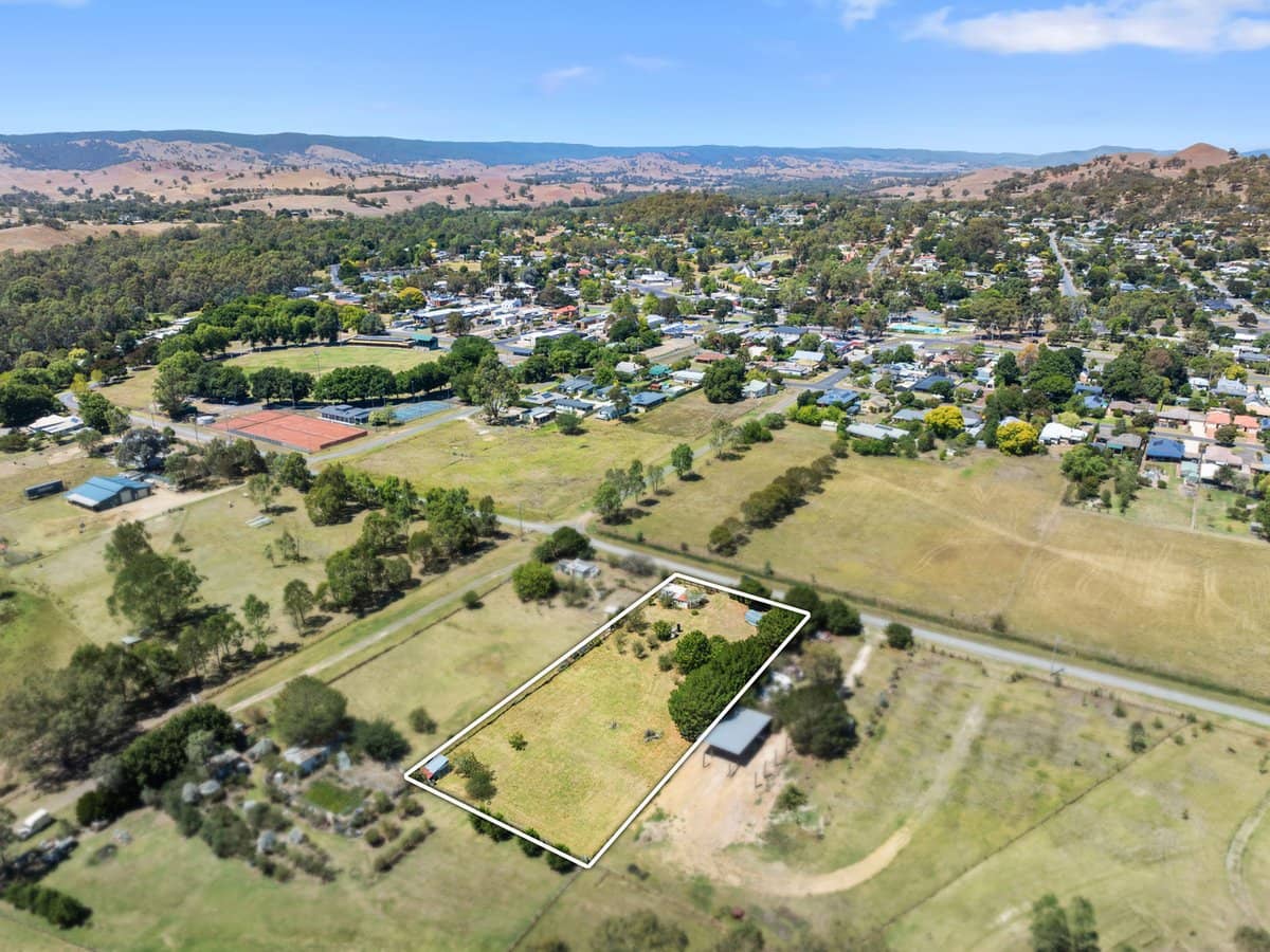 22 Craigie Street, YEA - Thumbnail 3