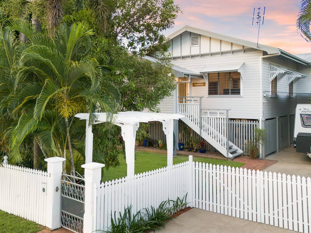 2 Chapman Street, MYSTERTON - Thumbnail 1