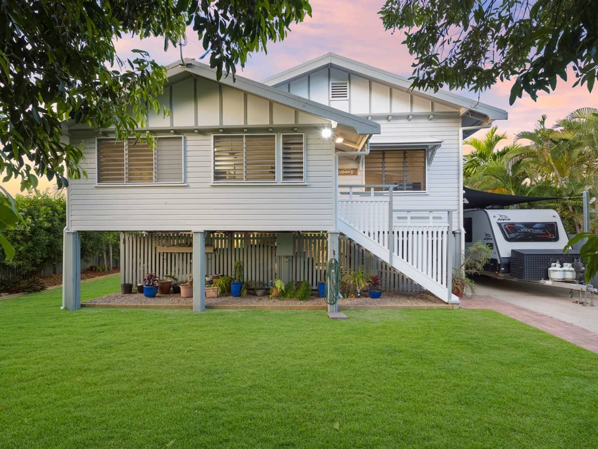 2 Chapman Street, MYSTERTON - Thumbnail 2