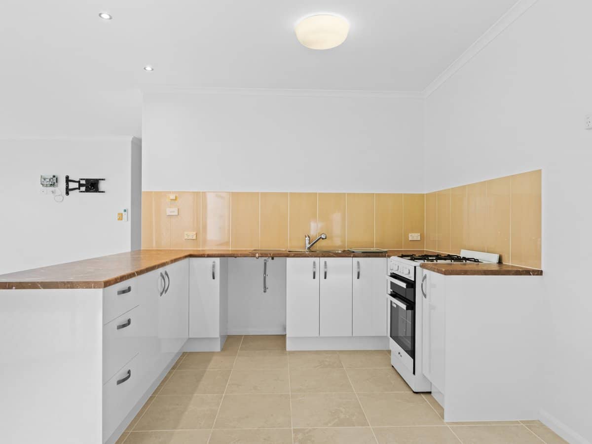 5 Banyan Close, MOUNT SHERIDAN - Thumbnail 2