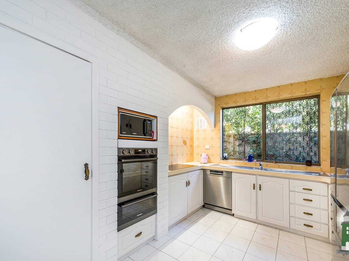 204 Clontarf Road, HAMILTON HILL - Thumbnail 11