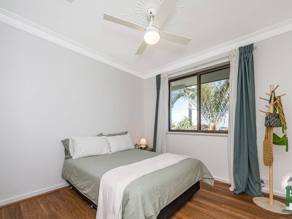 204 Clontarf Road, HAMILTON HILL - Thumbnail 28