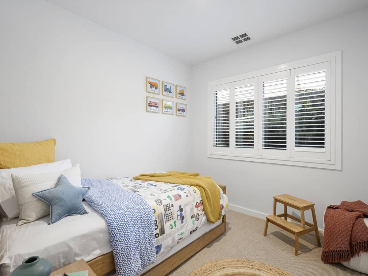 18 Adele Court, RYE - Thumbnail 15