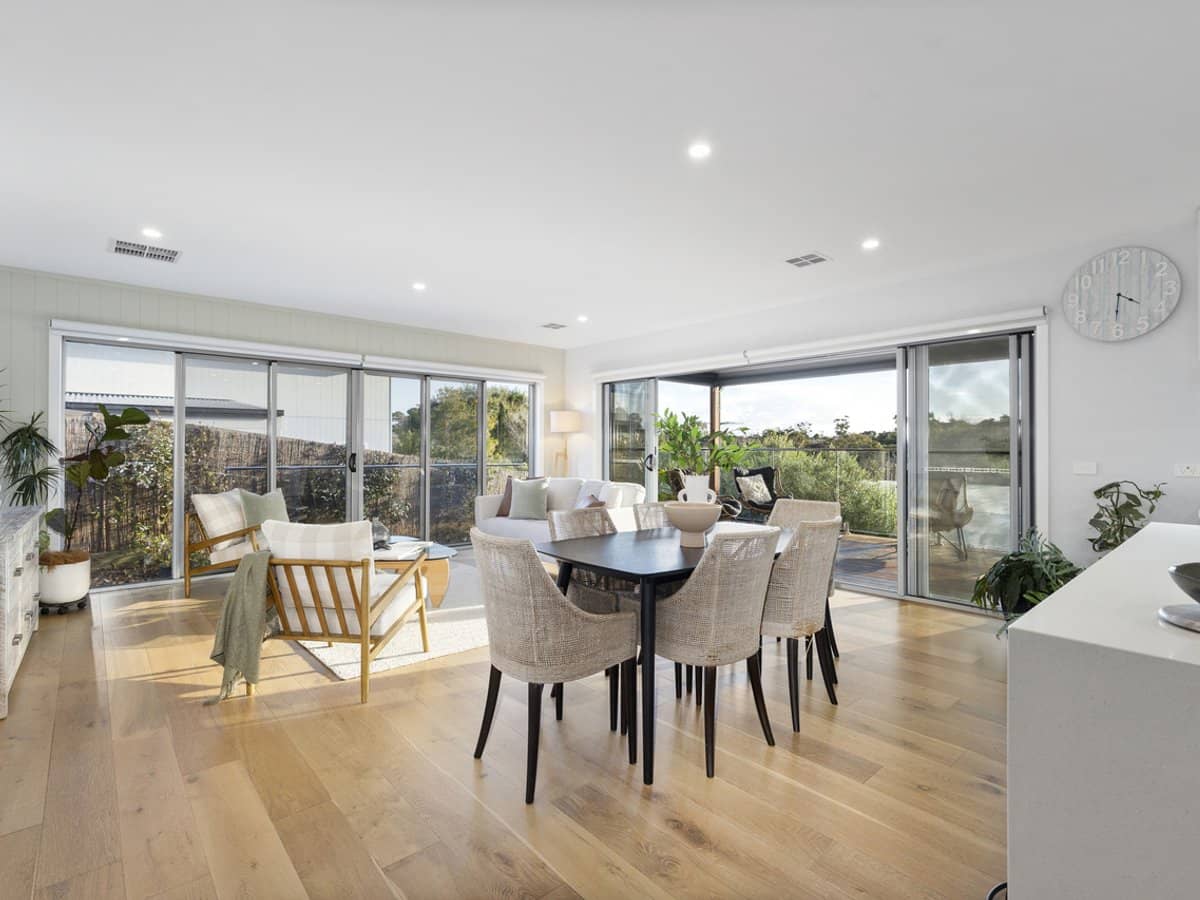 18 Adele Court, RYE - Thumbnail 17