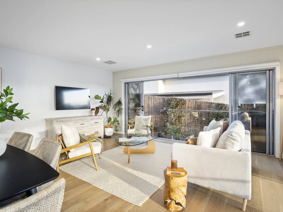 18 Adele Court, RYE - Thumbnail 19