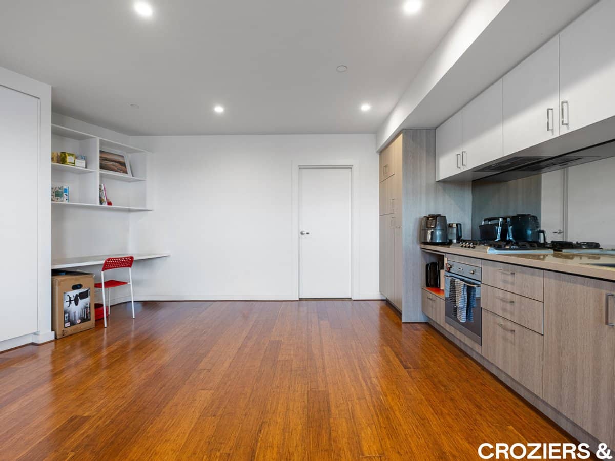 314 Pascoe Vale Road, ESSENDON - Thumbnail 4