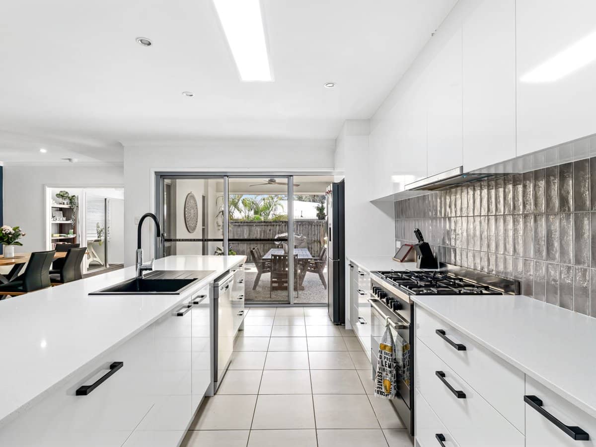 2 Forest Pines Boulevard, FOREST GLEN - Thumbnail 10