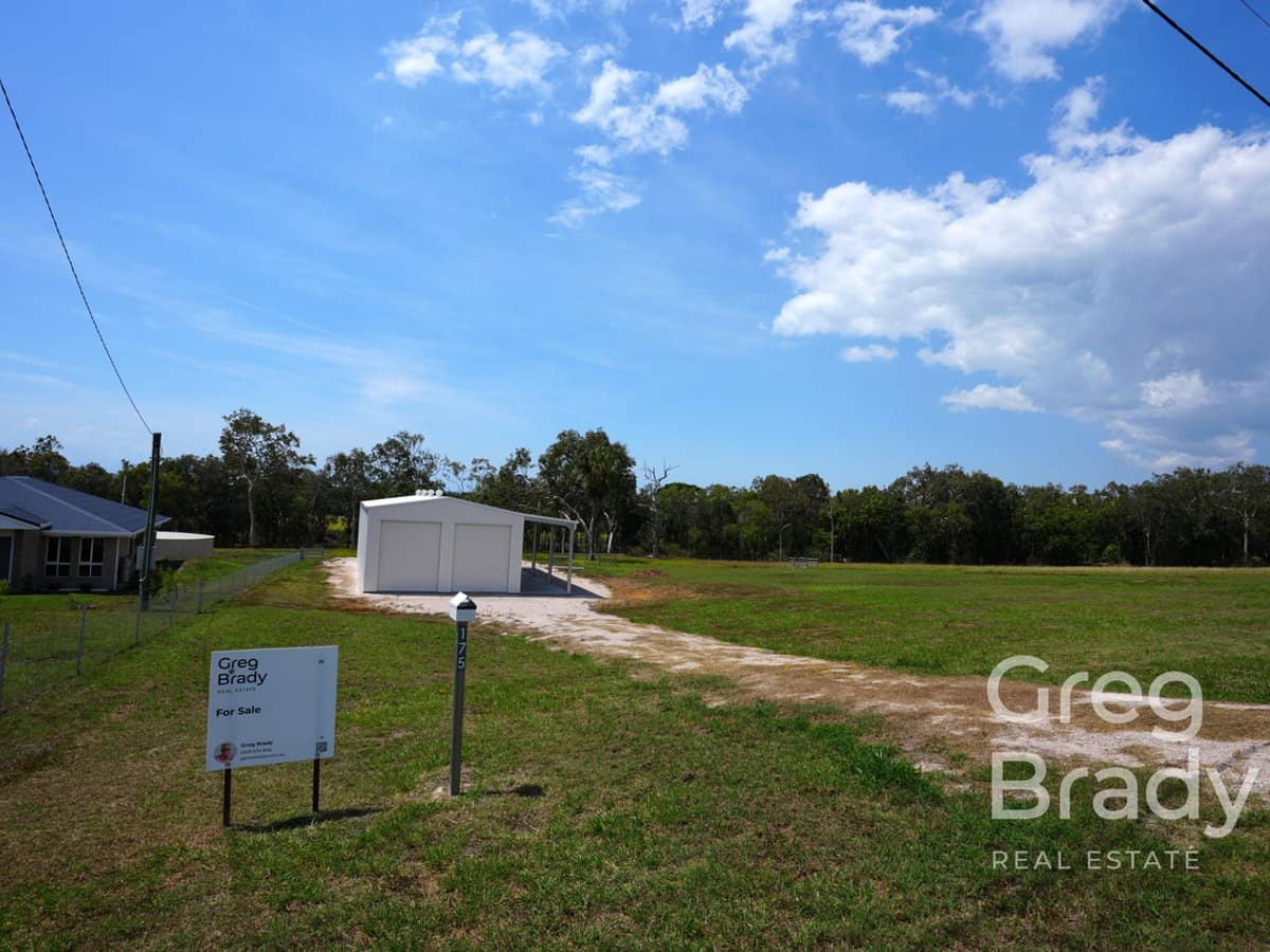 175 Moonlight Drive, SARINA - Thumbnail 1