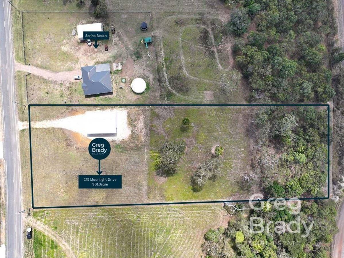 175 Moonlight Drive, SARINA - Thumbnail 2