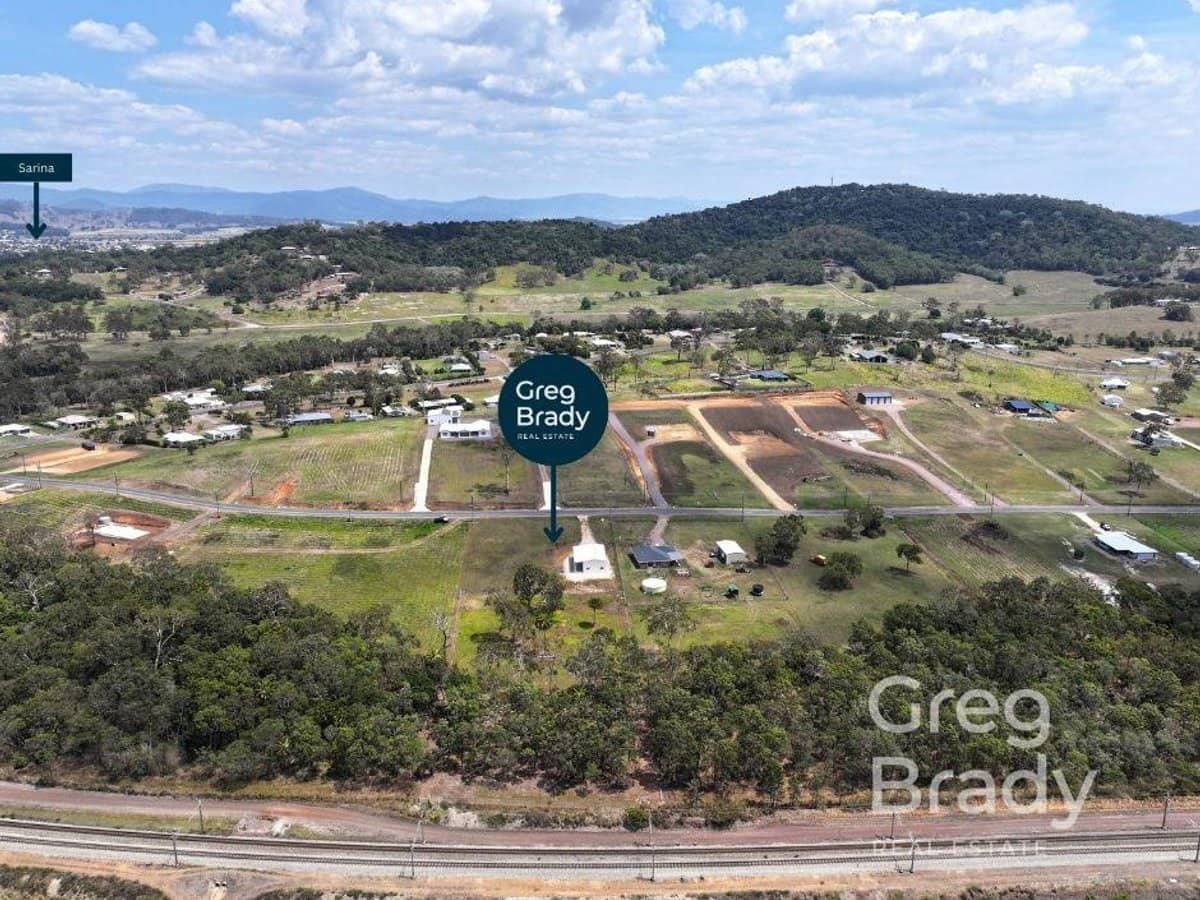 175 Moonlight Drive, SARINA - Thumbnail 3