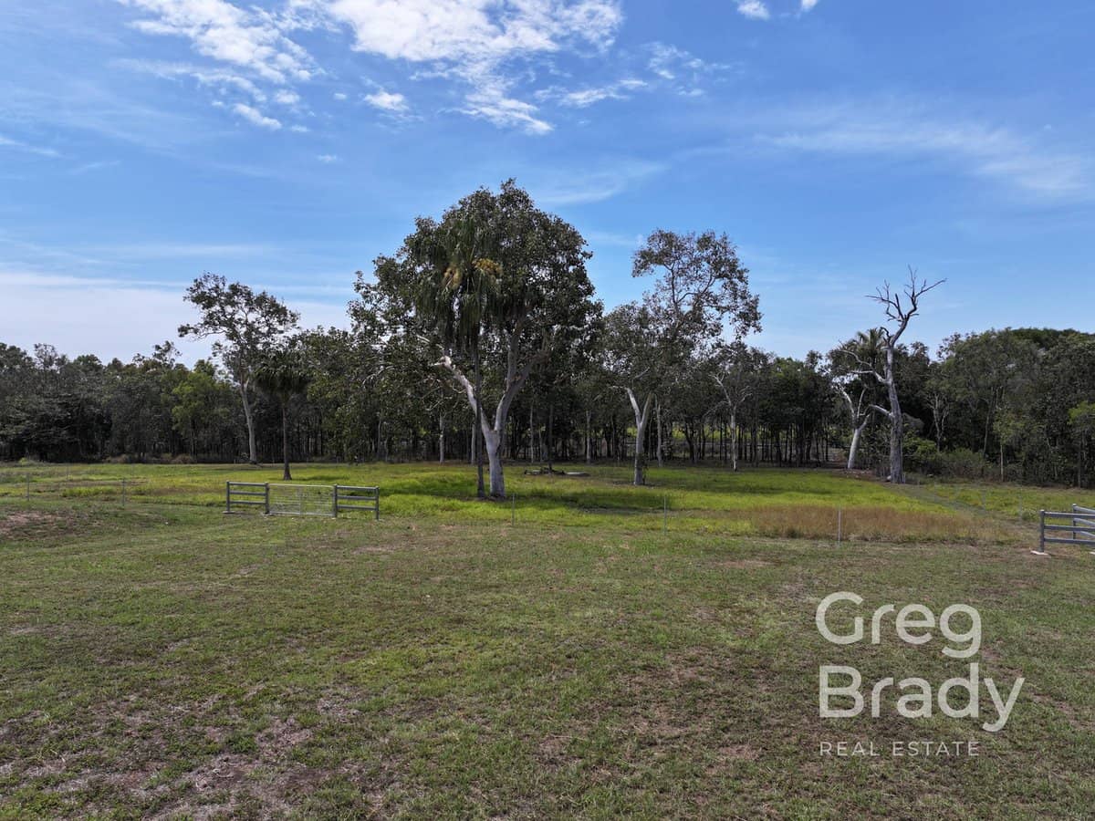 175 Moonlight Drive, SARINA - Thumbnail 11