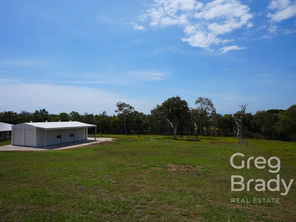 175 Moonlight Drive, SARINA - Thumbnail 20