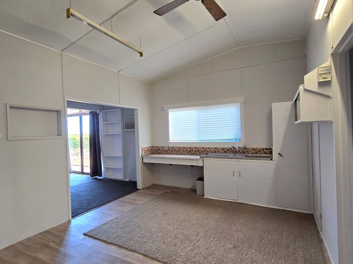 1779 The Esplanade, MIDDLE BEACH - Thumbnail 3