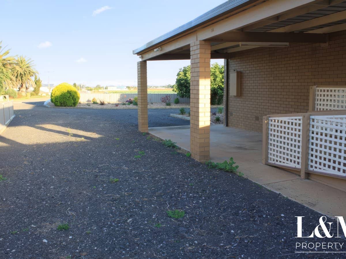 96 Cuttriss Road, WERRIBEE SOUTH - Thumbnail 12