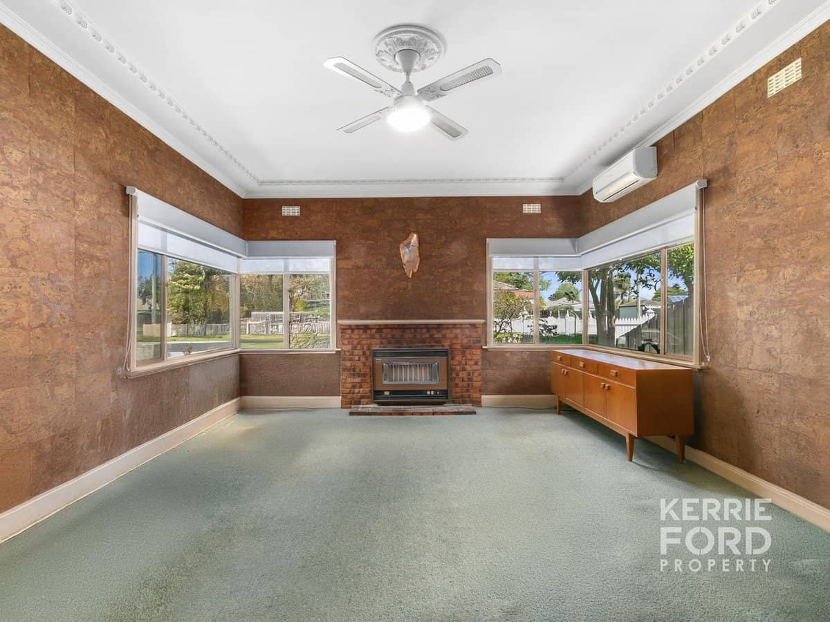 42 Henry Street, TRARALGON - Thumbnail 4