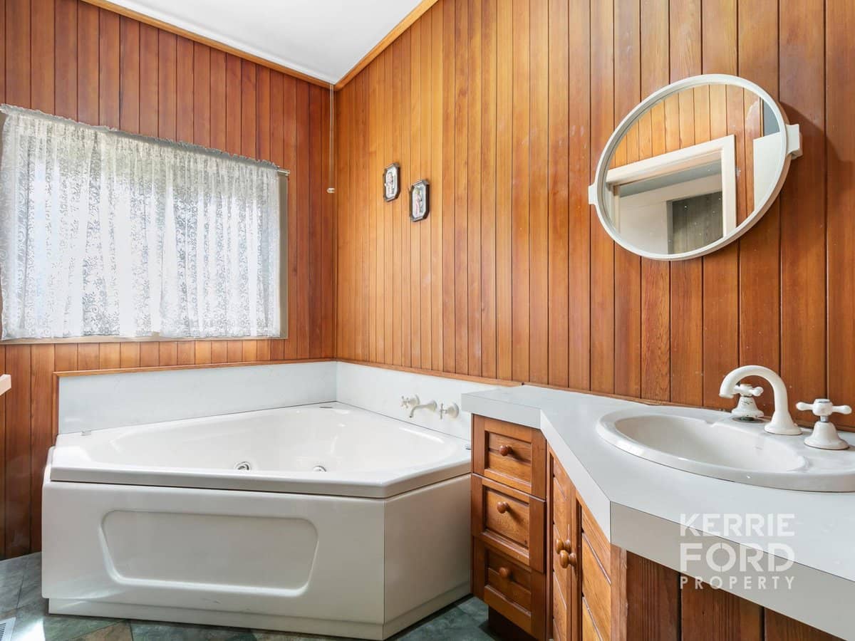 42 Henry Street, TRARALGON - Thumbnail 9