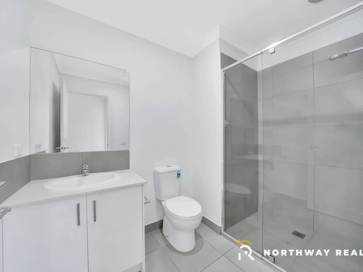 4 Highlander Drive, CRAIGIEBURN - Thumbnail 7