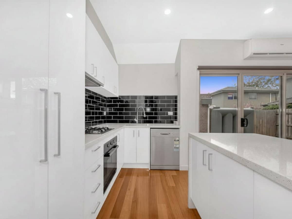 167 Melrose Drive, TULLAMARINE - Thumbnail 3