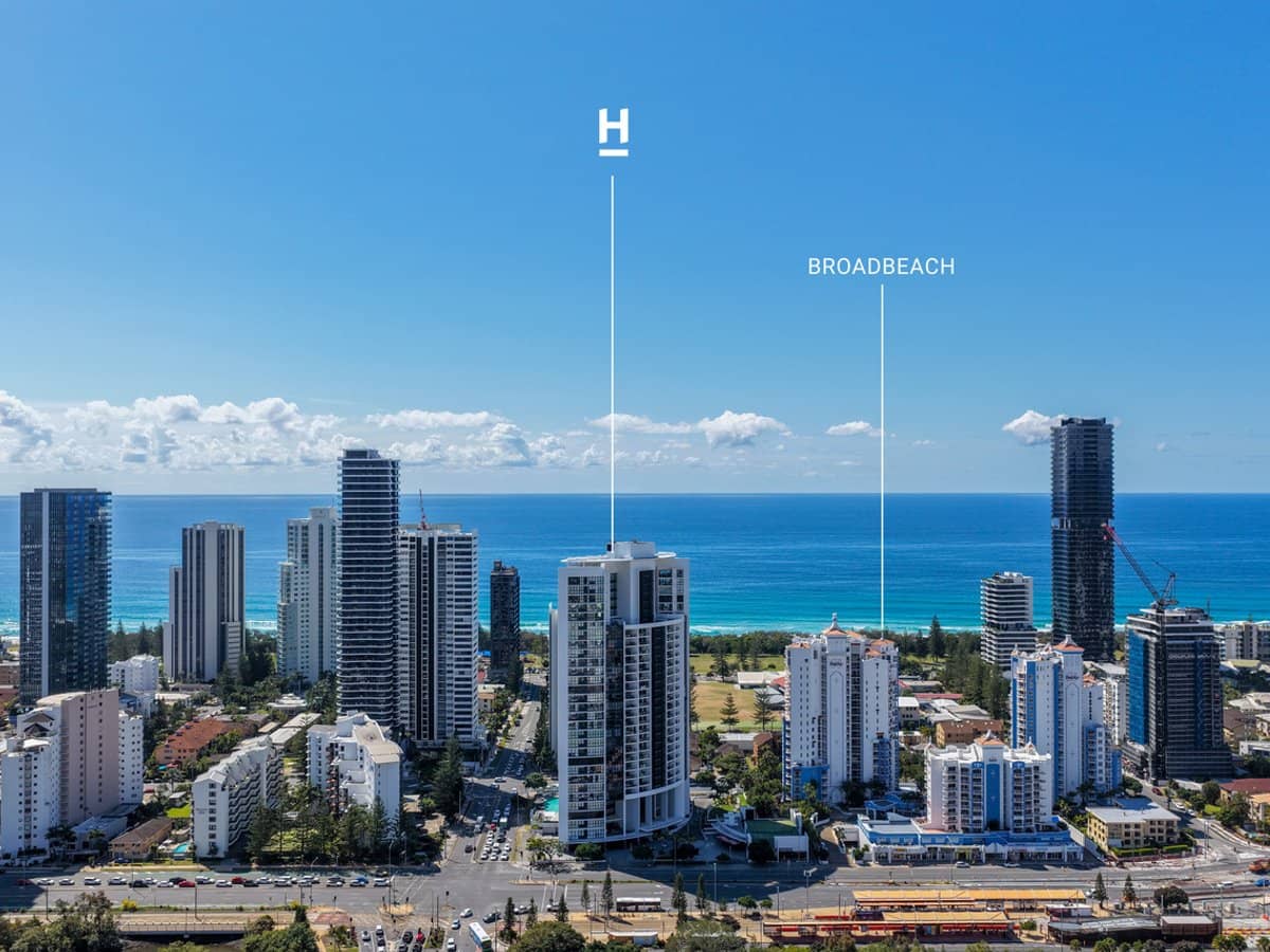 22 Surf Parade, BROADBEACH - Thumbnail 3