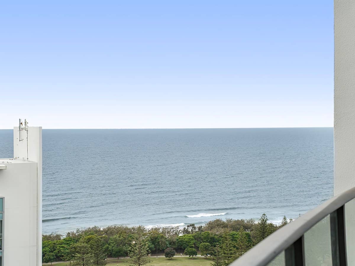22 Surf Parade, BROADBEACH - Thumbnail 20
