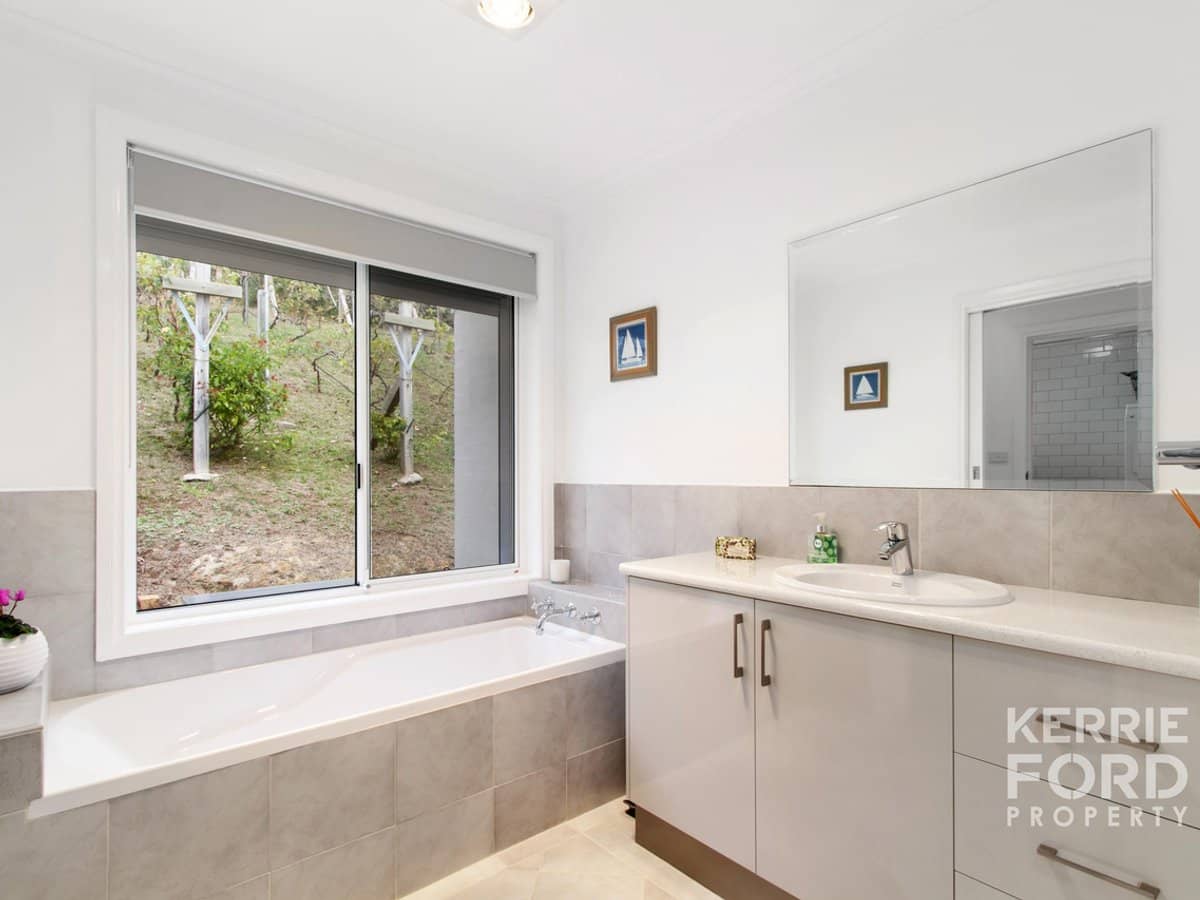 20 Tebb Terrace, JEERALANG JUNCTION - Thumbnail 17