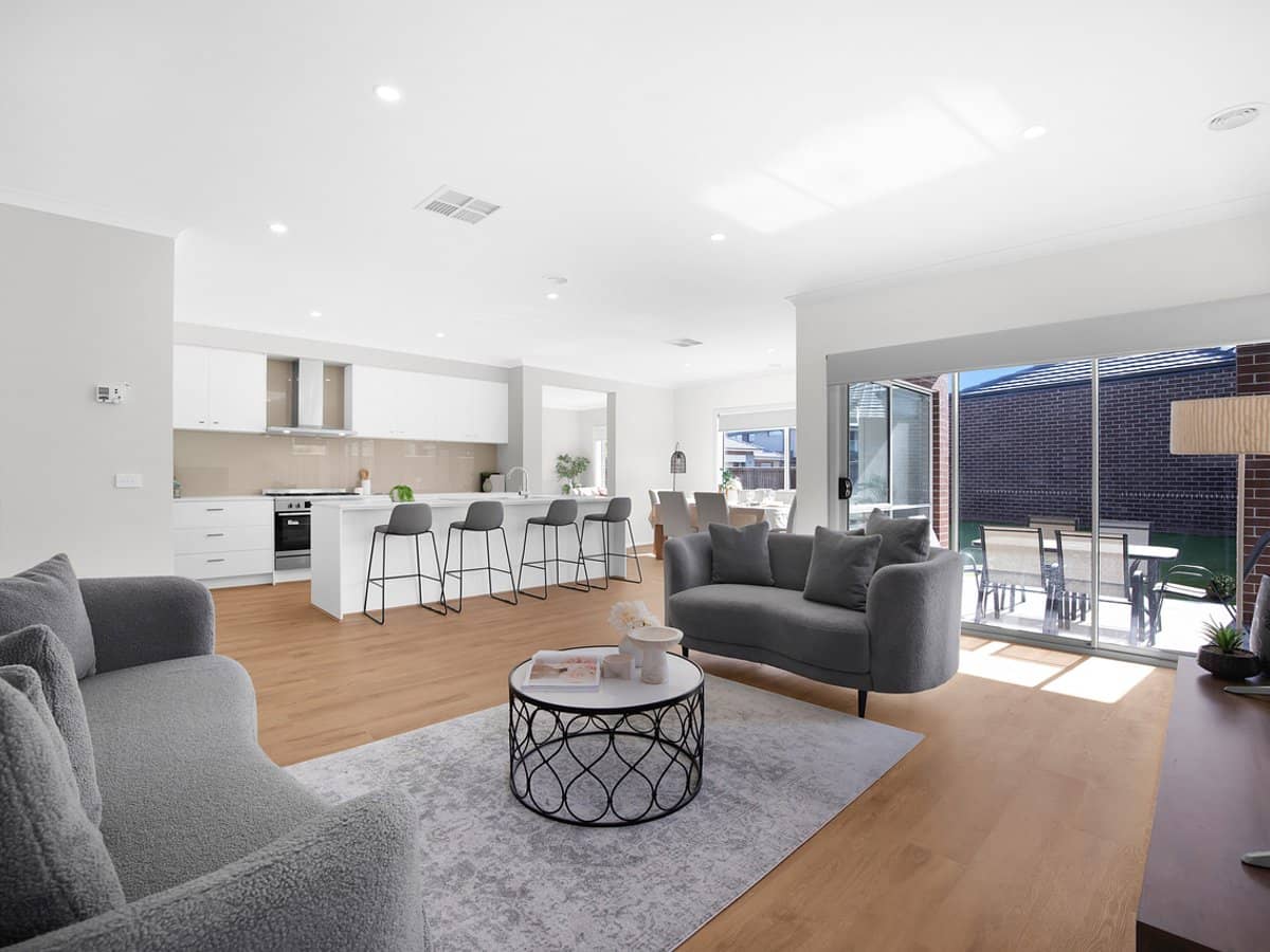 30 Michigan Crescent, MANOR LAKES - Thumbnail 12