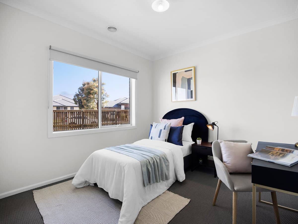 30 Michigan Crescent, MANOR LAKES - Thumbnail 16