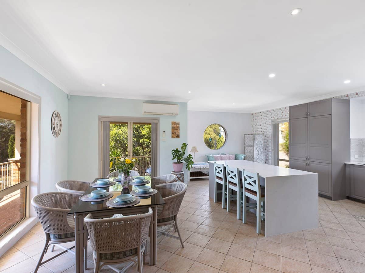 71 Silky Oak Drive, CAVES BEACH - Thumbnail 1