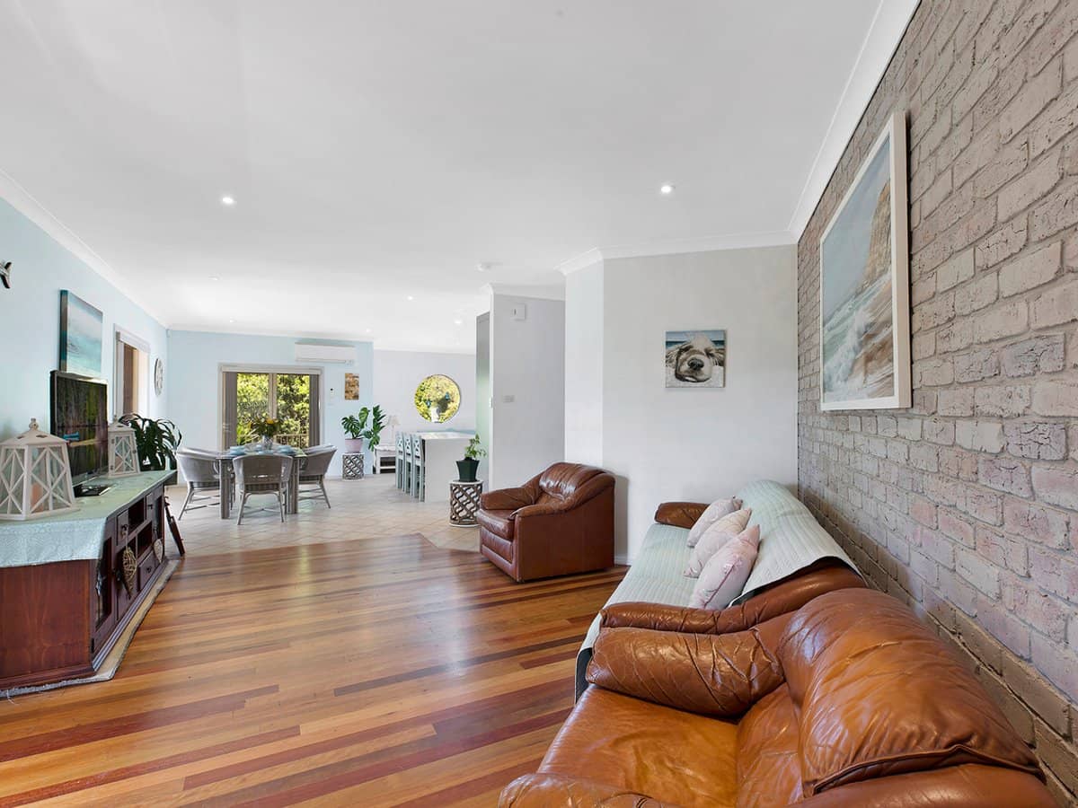 71 Silky Oak Drive, CAVES BEACH - Thumbnail 5