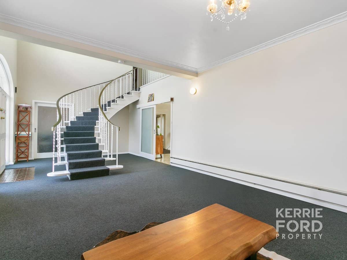 92 Grey Street, TRARALGON - Thumbnail 4